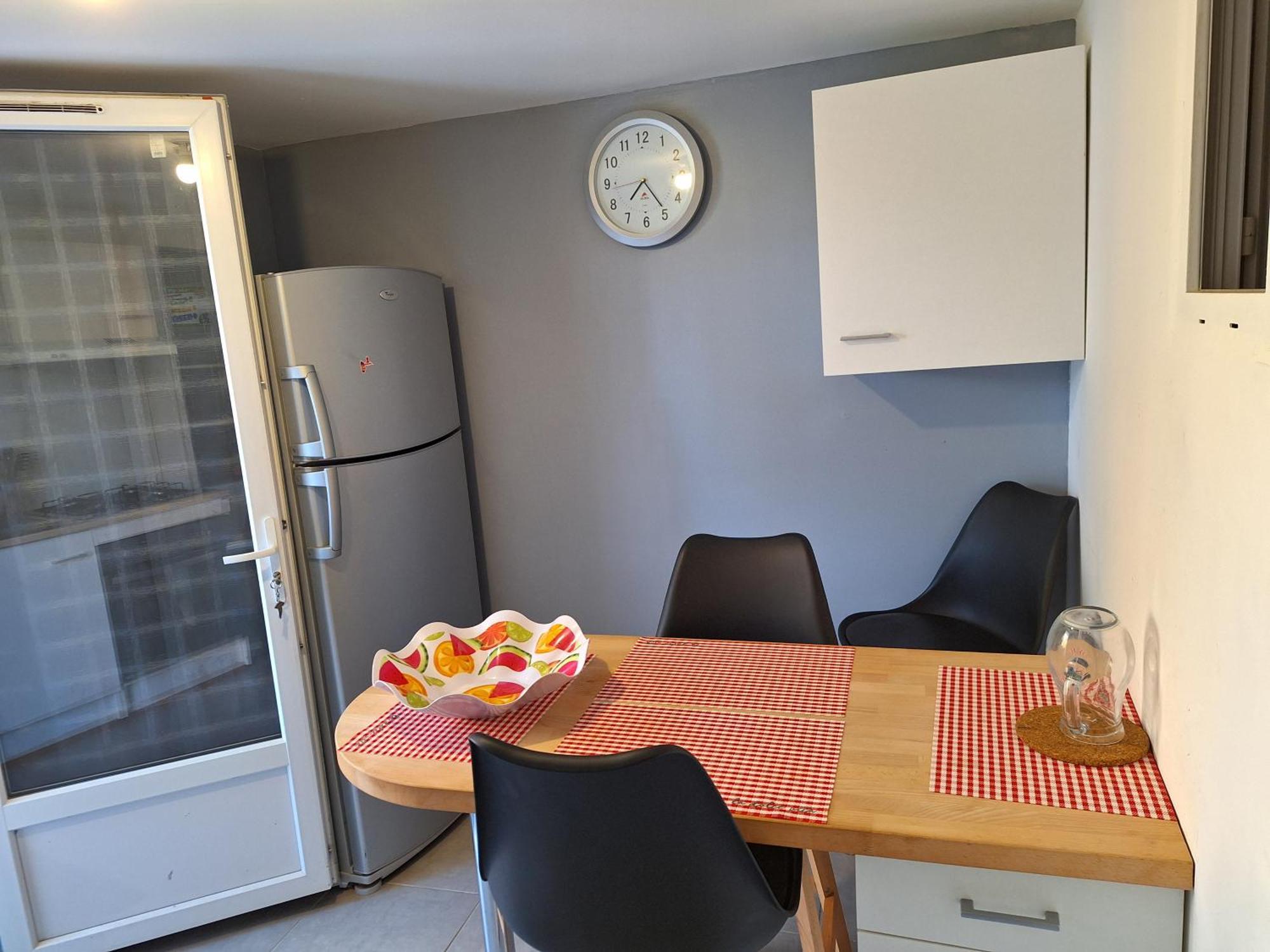 Agreable Studio Tout Equipe Montsoué 外观 照片